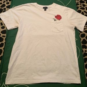 Graphic tee shirt with pocket